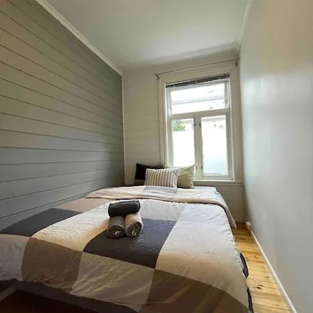 Apartamento Stylish Cosy 3 Bedroom In Solsiden *